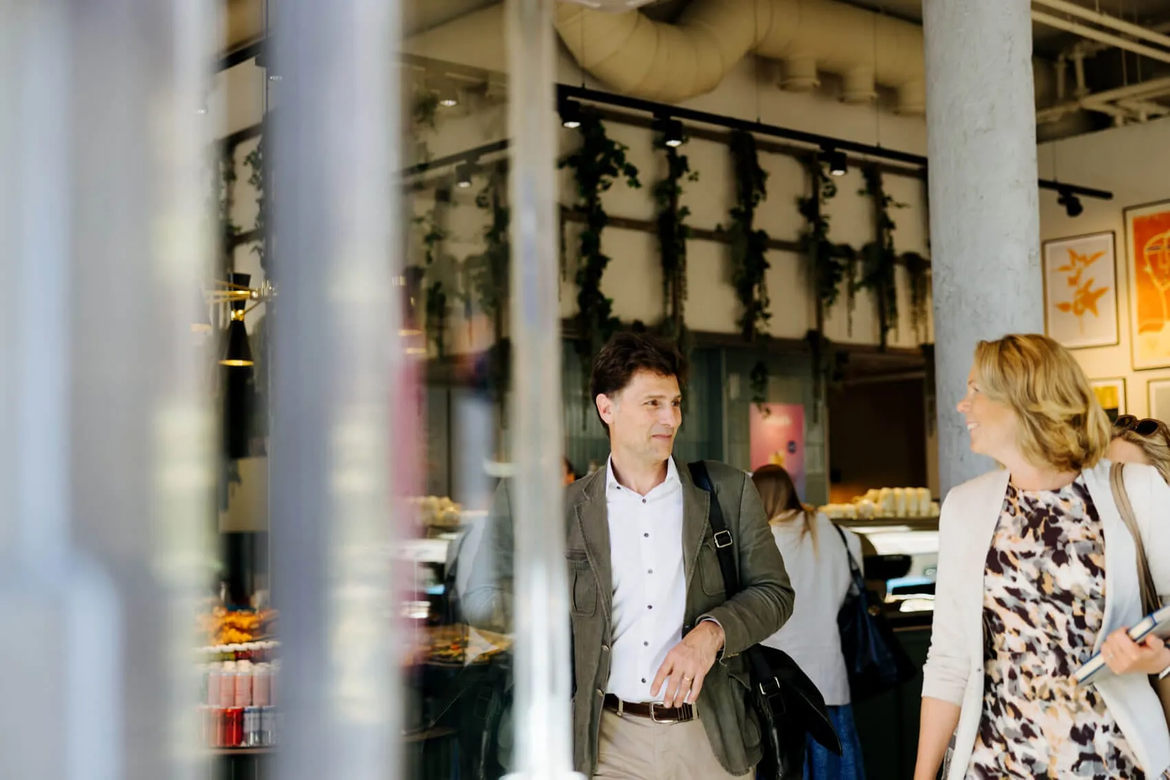 Två av Stardusts konsulter i samtal